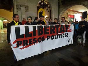 Concentraci&oacute; a la pla&ccedil;a del Vi per la independ&egrave;ncia i la llibertat dels presos pol&iacute;tics
