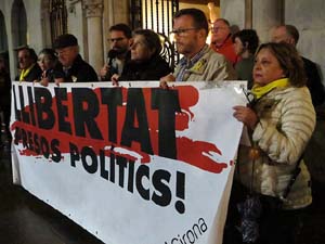 Concentraci&oacute; a la pla&ccedil;a del Vi per la independ&egrave;ncia i la llibertat dels presos pol&iacute;tics