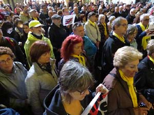 Concentraci&oacute; a la pla&ccedil;a del Vi per la independ&egrave;ncia i la llibertat dels presos pol&iacute;tics