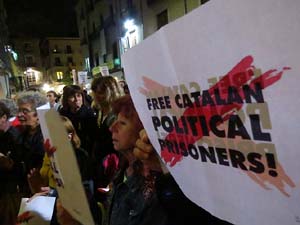 Concentraci&oacute; a la pla&ccedil;a del Vi per la independ&egrave;ncia i la llibertat dels presos pol&iacute;tics