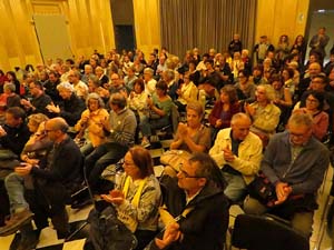 Concentraci&oacute; a la pla&ccedil;a del Vi per la independ&egrave;ncia i la llibertat dels presos pol&iacute;tics