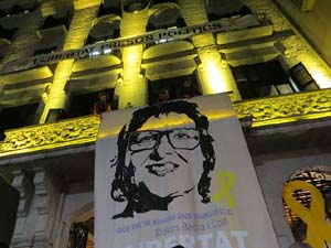 Concentraci&oacute; a la pla&ccedil;a del Vi per la independ&egrave;ncia i la llibertat dels presos pol&iacute;tics