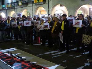Concentraci&oacute; a la pla&ccedil;a del Vi per la independ&egrave;ncia i la llibertat dels presos pol&iacute;tics