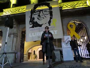 Concentraci&oacute; a la pla&ccedil;a del Vi per la independ&egrave;ncia i la llibertat dels presos pol&iacute;tics