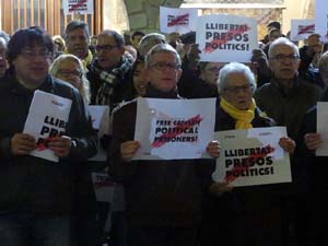 Concentraci&oacute; a la pla&ccedil;a del Vi per la independ&egrave;ncia i la llibertat dels presos pol&iacute;tics