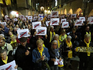Concentraci&oacute; a la pla&ccedil;a del Vi per la independ&egrave;ncia i la llibertat dels presos pol&iacute;tics
