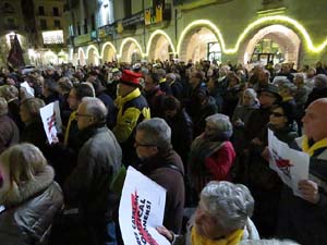 Concentraci&oacute; a la pla&ccedil;a del Vi per la independ&egrave;ncia i la llibertat dels presos pol&iacute;tics
