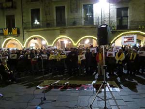 Concentraci&oacute; a la pla&ccedil;a del Vi per la independ&egrave;ncia i la llibertat dels presos pol&iacute;tics