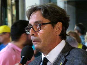 Concentraci&oacute; a la pla&ccedil;a del Vi per la independ&egrave;ncia i la llibertat dels presos pol&iacute;tics