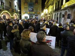 Concentraci&oacute; a la pla&ccedil;a del Vi per la independ&egrave;ncia i la llibertat dels presos pol&iacute;tics