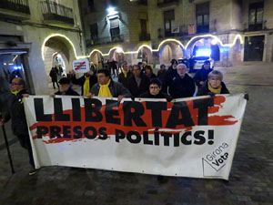 Concentraci&oacute; a la pla&ccedil;a del Vi per la independ&egrave;ncia i la llibertat dels presos pol&iacute;tics