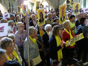 Concentraci&oacute; a la pla&ccedil;a del Vi per la independ&egrave;ncia i la llibertat dels presos pol&iacute;tics