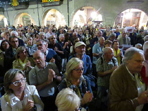 Concentraci&oacute; a la pla&ccedil;a del Vi per la independ&egrave;ncia i la llibertat dels presos pol&iacute;tics