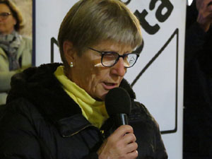 Concentraci&oacute; a la pla&ccedil;a del Vi per la independ&egrave;ncia i la llibertat dels presos pol&iacute;tics