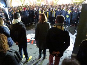 Concentraci&oacute; de protesta contra les resolucions de la Junta Electoral Central que inhabiliten el President Quim Torra