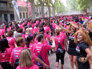 Cursa de la Dona 2019. Concentraci&oacute; i sortida del Parc de la Devesa, cursa pels carrers de Girona i arribada a la Copa