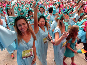 Cursa de la Dona 2019. Concentraci&oacute; i sortida del Parc de la Devesa, cursa pels carrers de Girona i arribada a la Copa
