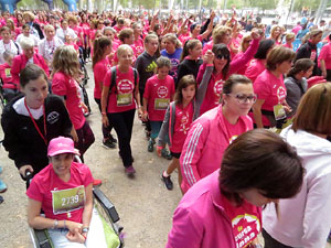 Cursa de la Dona 2019. Concentraci&oacute; i sortida del Parc de la Devesa, cursa pels carrers de Girona i arribada a la Copa