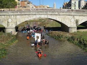 Fires 2019. 8a. Baixada d'Andr&ograve;mines pel riu Onyar del segle XXI