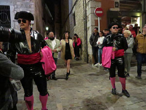 Fires 2019. La Drakofarra, descens del Beatusaure i del petit Drac Major per les escales de la Catedral de Girona