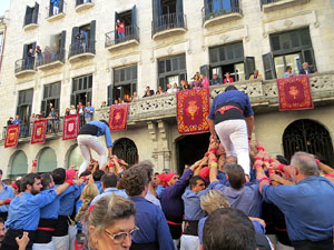 Fires 2019. La Diada Castellera a la pla&ccedil;a del Vi, amb els Marrecs de Salt, els Capgrossos de Matar&oacute; i els Minyons de Terrassa