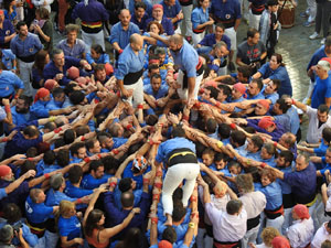 Fires 2019. La Diada Castellera a la pla&ccedil;a del Vi, amb els Marrecs de Salt, els Capgrossos de Matar&oacute; i els Minyons de Terrassa