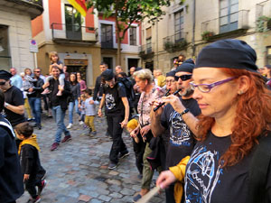 Fires 2019. Passejada de Fires de la Mula Baba i representaci&oacute; de titelles
