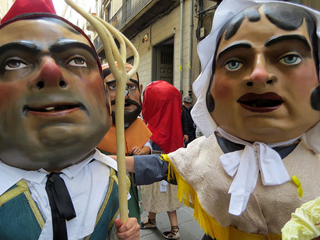 Fires 2019. Passejada amb els capgrossos de la ciutat i Fal&middot;lera Gironina