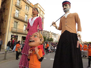 Fires 2019. Preg&oacute; de Fires. Les cercaviles de gegants i capgrossos fins la pla&ccedil;a del Vi