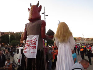 Fires 2019. Preg&oacute; de Fires. Les cercaviles de gegants i capgrossos fins la pla&ccedil;a del Vi
