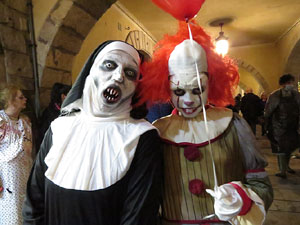 Fires 2019. 8a. Zombie Walk de Girona dins el festival Acocollona't