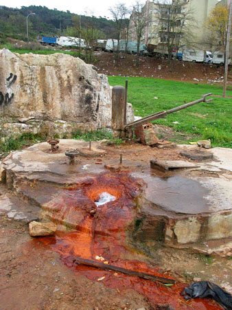 La font de la P&oacute;lvora al Barri de la Font de la P&oacute;lvora. 2003