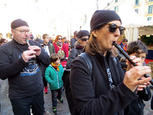 Nadal 2019 a Girona. Cercavila i Els Pastorets de la Mula Baba a la pla&ccedil;a del Pallol