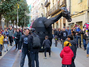 Nadal 2019 a Girona. Cercavila i Els Pastorets de la Mula Baba a la pla&ccedil;a del Pallol