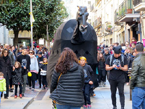 Nadal 2019 a Girona. Cercavila i Els Pastorets de la Mula Baba a la pla&ccedil;a del Pallol