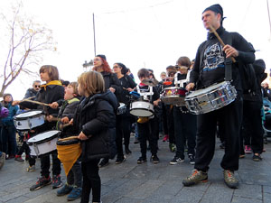 Nadal 2019 a Girona. Cercavila i Els Pastorets de la Mula Baba a la pla&ccedil;a del Pallol
