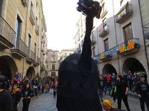 Nadal 2019 a Girona. Cercavila i Els Pastorets de la Mula Baba a la pla&ccedil;a del Pallol