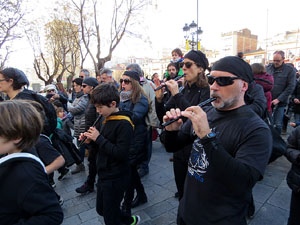 Nadal 2019 a Girona. Cercavila i Els Pastorets de la Mula Baba a la pla&ccedil;a del Pallol