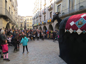 Nadal 2019 a Girona. Cercavila i Els Pastorets de la Mula Baba a la pla&ccedil;a del Pallol