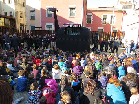 L'espectacle, a punt de comen&ccedil;ar
