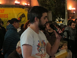 Acci&oacute; de Tsunami Democr&agrave;tic a la pla&ccedil;a de de l'U d'octubre de 2017 sota el lema 'Fem-los reflexionar'