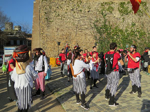 Carnestoltes 2020 a Girona. Disfresses i cercavila pels carrers del Barri Vell