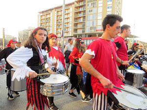 Carnestoltes 2020 a Girona. Disfresses i cercavila pels carrers del Barri Vell