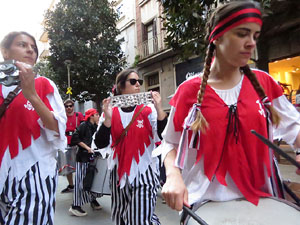 Carnestoltes 2020 a Girona. Disfresses i cercavila pels carrers del Barri Vell