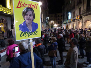 Concentraci&oacute; a la pla&ccedil;a del Vi per la independ&egrave;ncia i la llibertat dels presos pol&iacute;tics