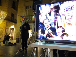 Concentraci&oacute; a la pla&ccedil;a del Vi per la independ&egrave;ncia i la llibertat dels presos pol&iacute;tics