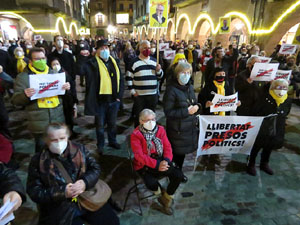 Concentraci&oacute; a la pla&ccedil;a del Vi per la independ&egrave;ncia i la llibertat dels presos pol&iacute;tics