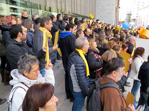 Concentraci&oacute; davant la seu de la Generalitat per la independ&egrave;ncia i la llibertat dels presos pol&iacute;tics