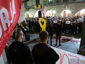 Concentraci&oacute; a la pla&ccedil;a del Vi per la independ&egrave;ncia i la llibertat dels presos pol&iacute;tics
