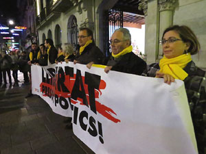 Concentraci&oacute; a la pla&ccedil;a del Vi per la independ&egrave;ncia i la llibertat dels presos pol&iacute;tics